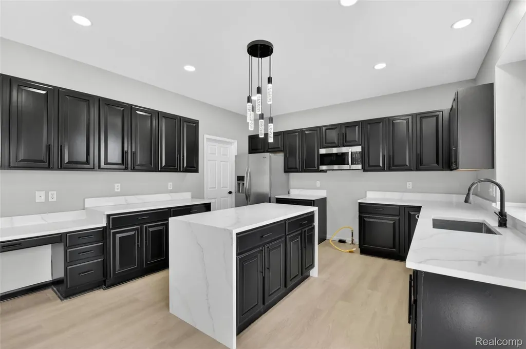 8862 Prairie Street York Charter Township MI 48197