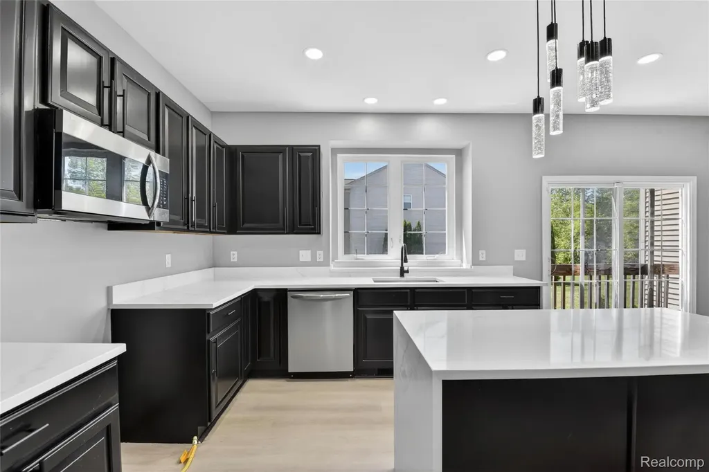 8862 Prairie Street York Charter Township MI 48197