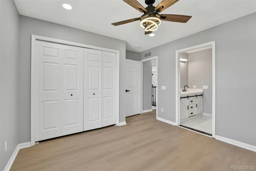 8862 Prairie Street York Charter Township MI 48197