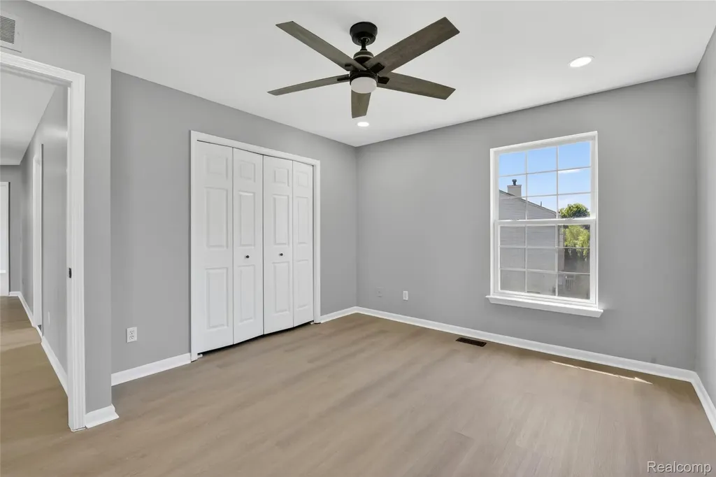 8862 Prairie Street York Charter Township MI 48197