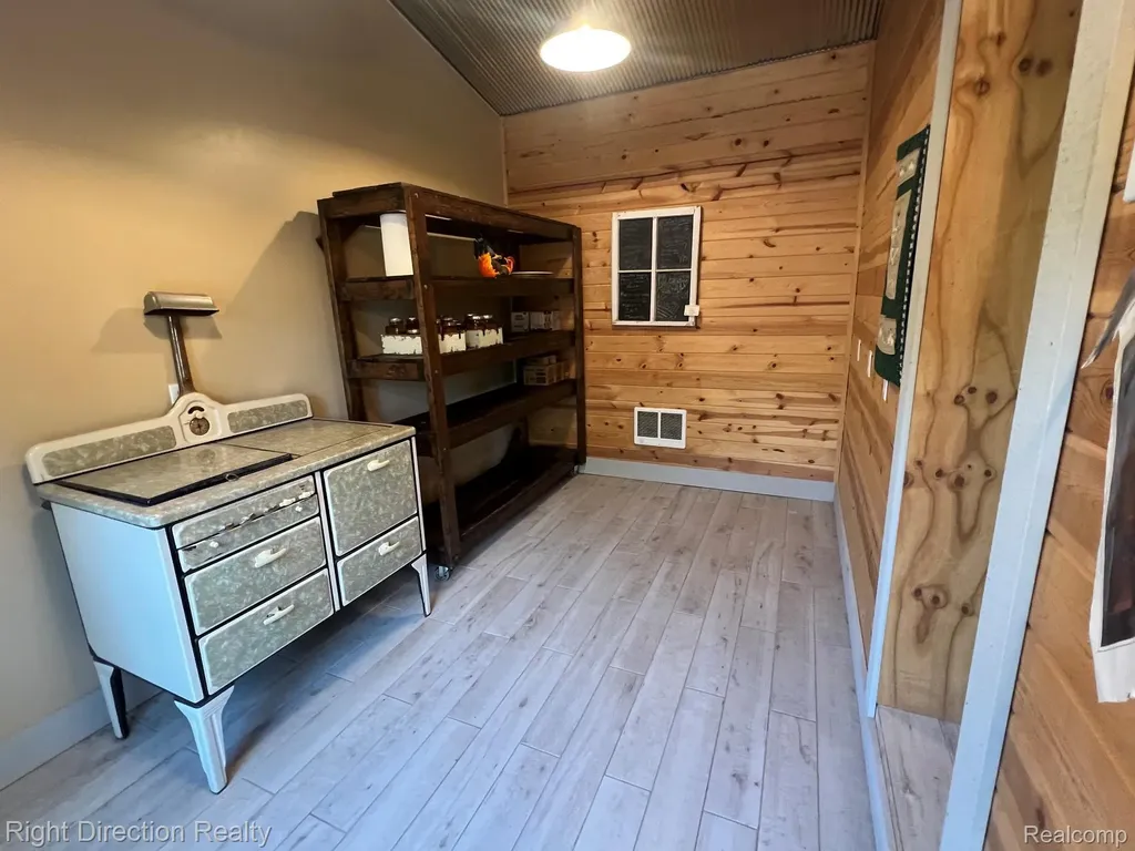 2601 Beck Road Genoa Township MI 48843