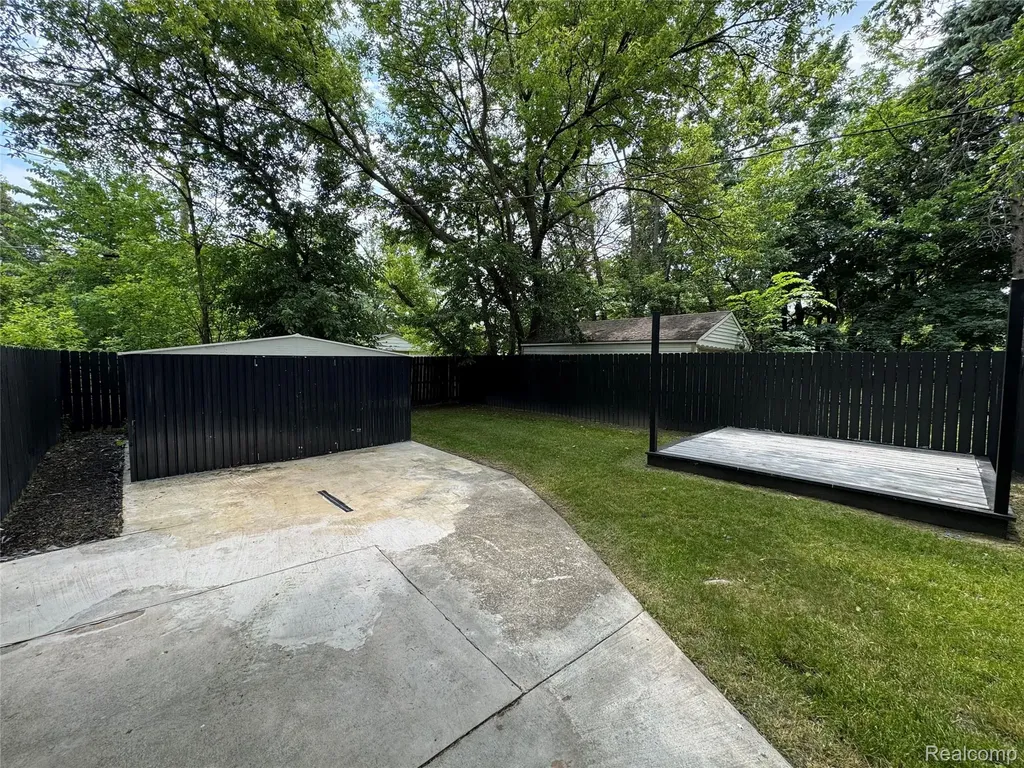 10822 Mckinney Street Detroit City MI 48224