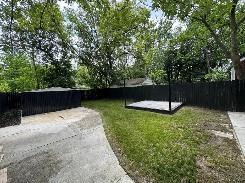 10822 Mckinney Street Detroit City MI 48224
