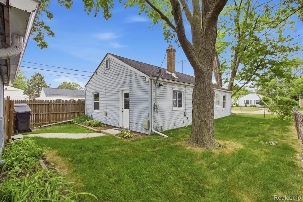 26375 Waldorf Street Roseville City MI 48066