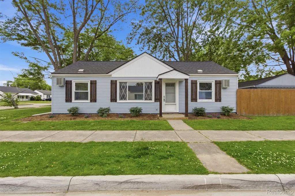 26375 Waldorf Street Roseville City MI 48066