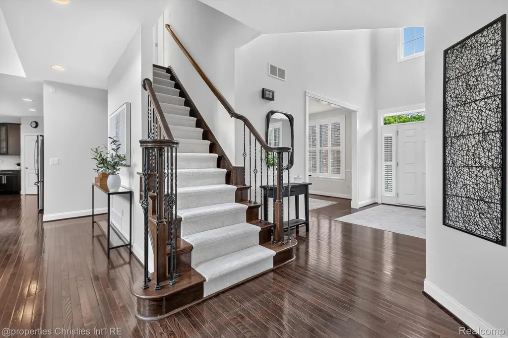46592 Pinehurst Circle N Northville Township MI 48168