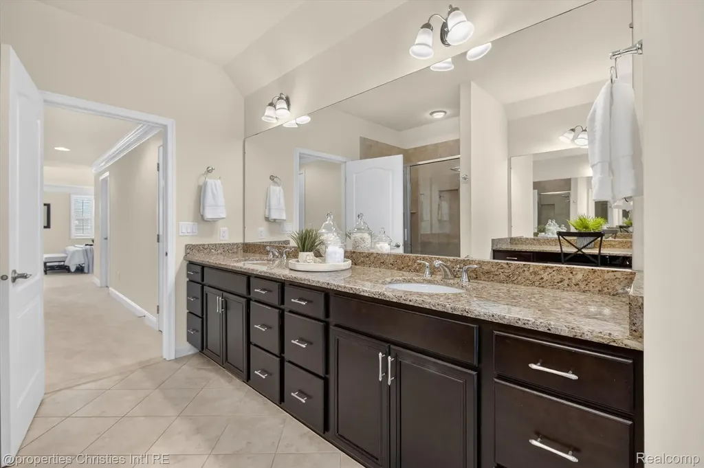 46592 Pinehurst Circle N Northville Township MI 48168