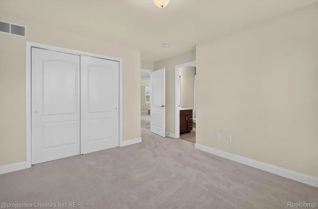 46592 Pinehurst Circle N Northville Township MI 48168