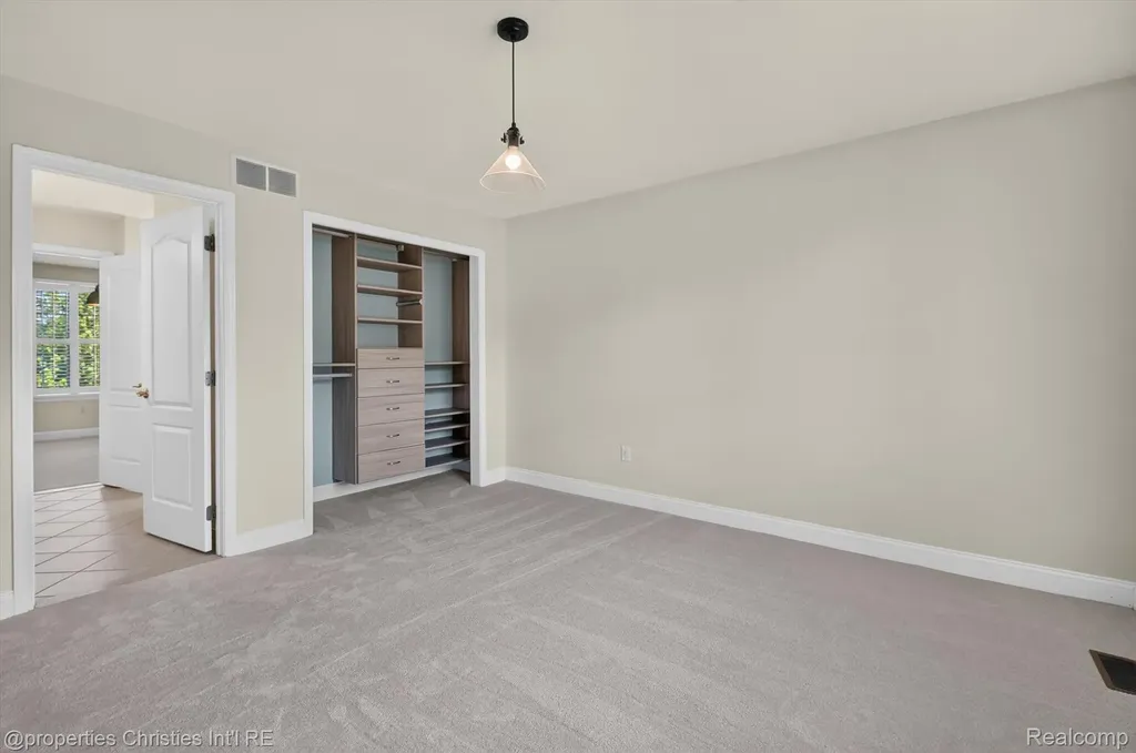 46592 Pinehurst Circle N Northville Township MI 48168