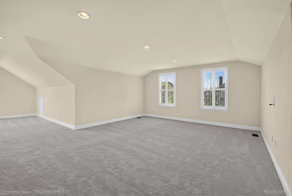 46592 Pinehurst Circle N Northville Township MI 48168