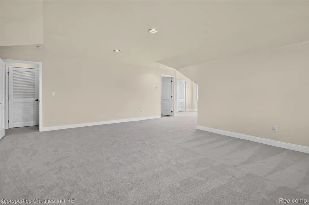 46592 Pinehurst Circle N Northville Township MI 48168