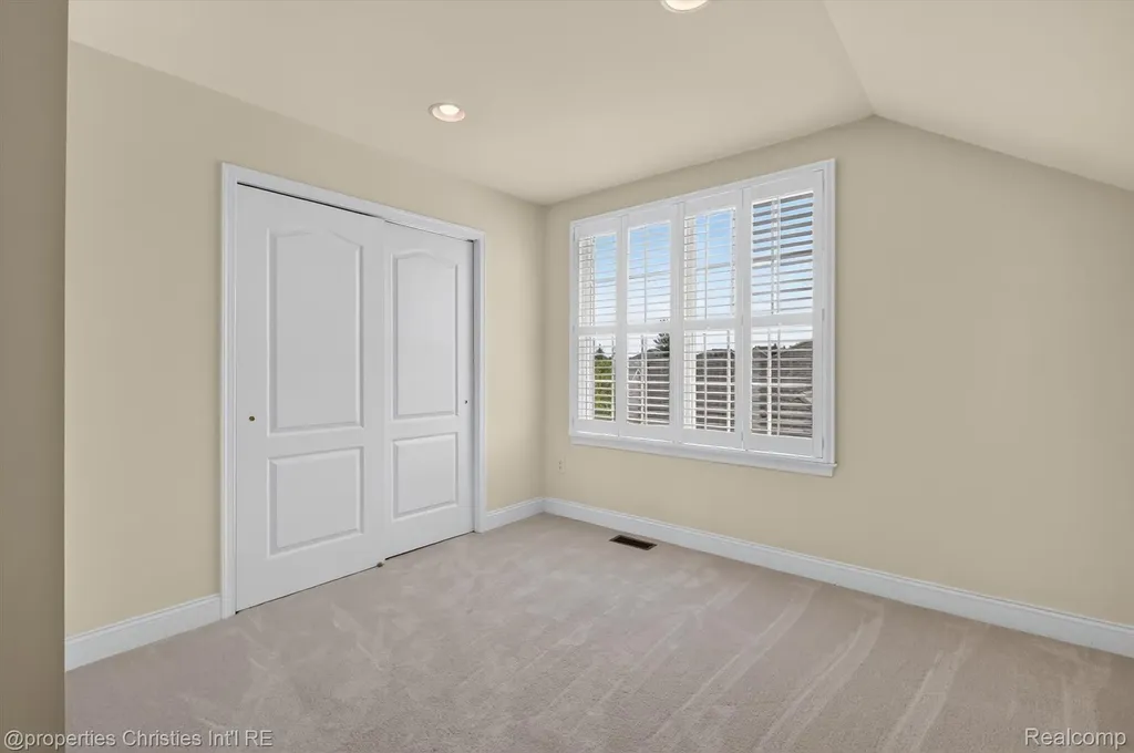 46592 Pinehurst Circle N Northville Township MI 48168