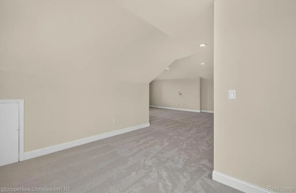 46592 Pinehurst Circle N Northville Township MI 48168