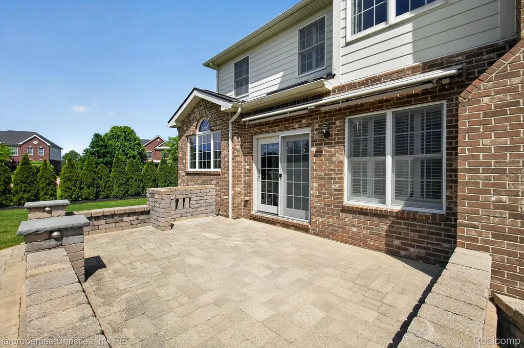 46592 Pinehurst Circle N Northville Township MI 48168