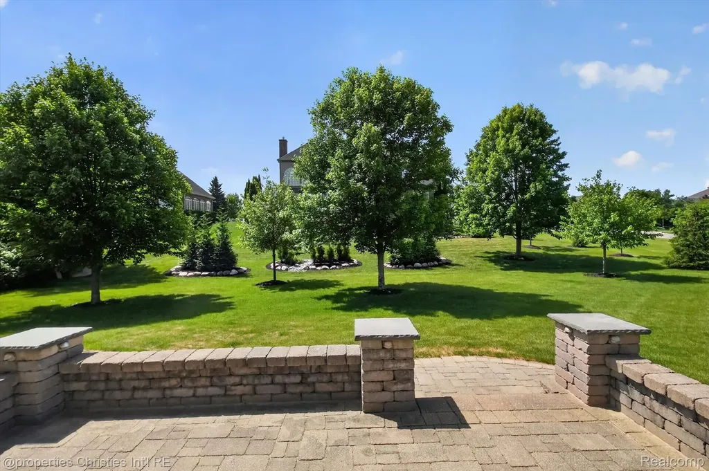 46592 Pinehurst Circle N Northville Township MI 48168