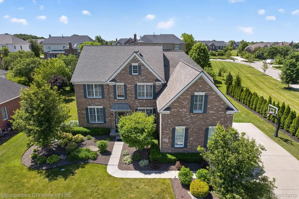 46592 Pinehurst Circle N Northville Township MI 48168