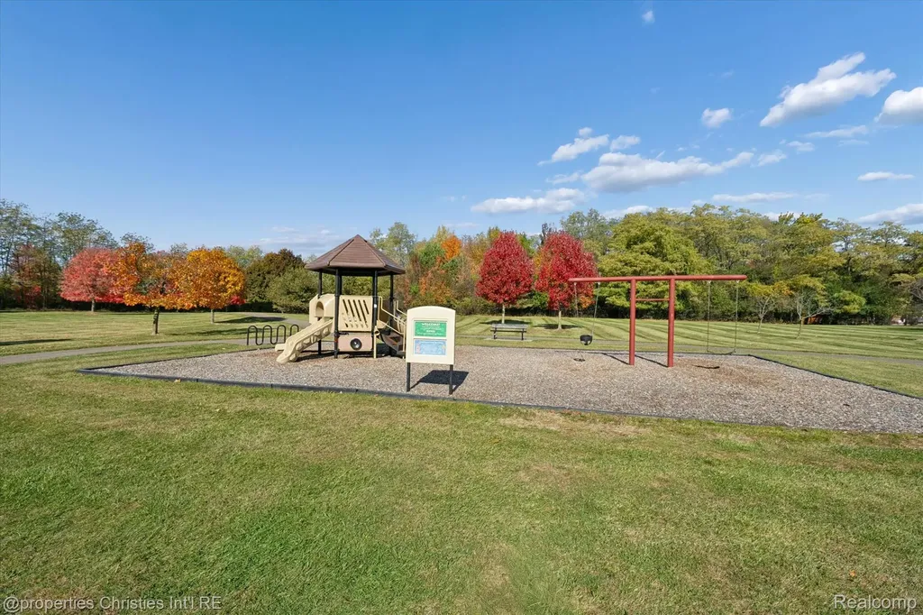 46592 Pinehurst Circle N Northville Township MI 48168