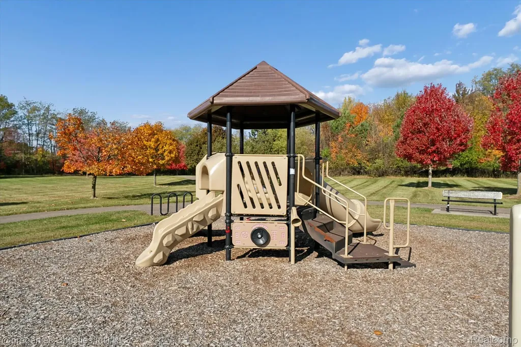 46592 Pinehurst Circle N Northville Township MI 48168