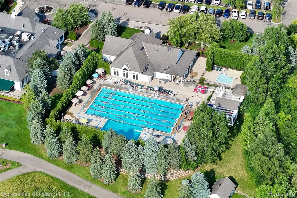 46592 Pinehurst Circle N Northville Township MI 48168