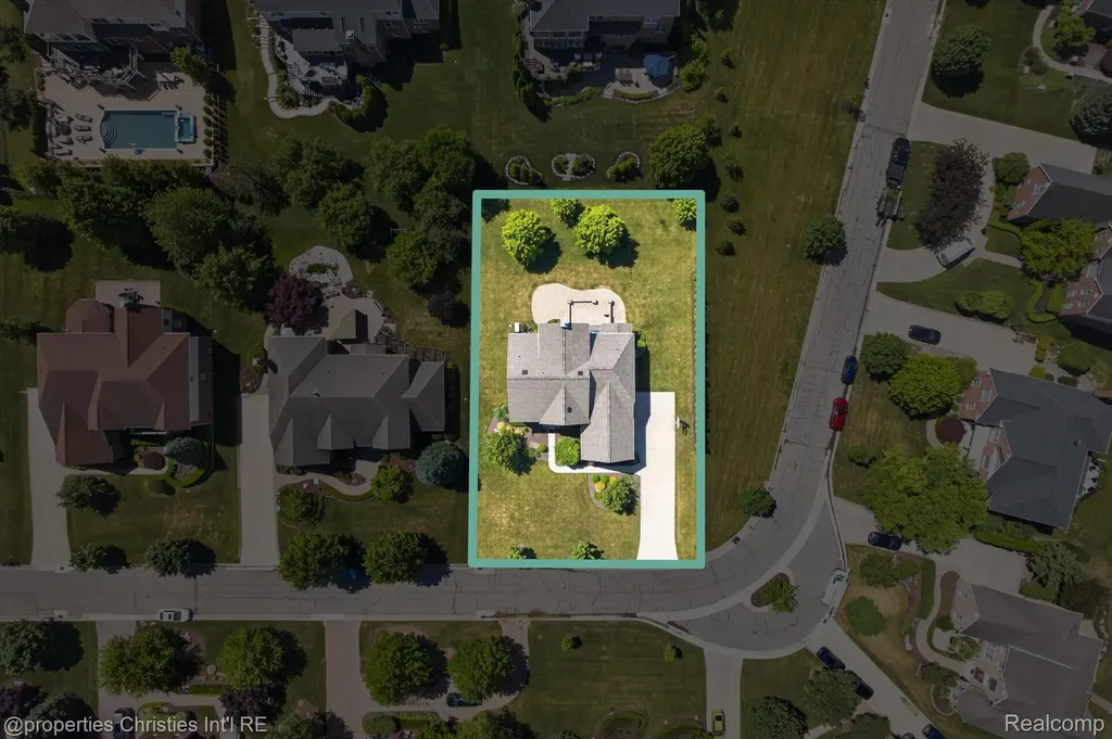 46592 Pinehurst Circle N Northville Township MI 48168