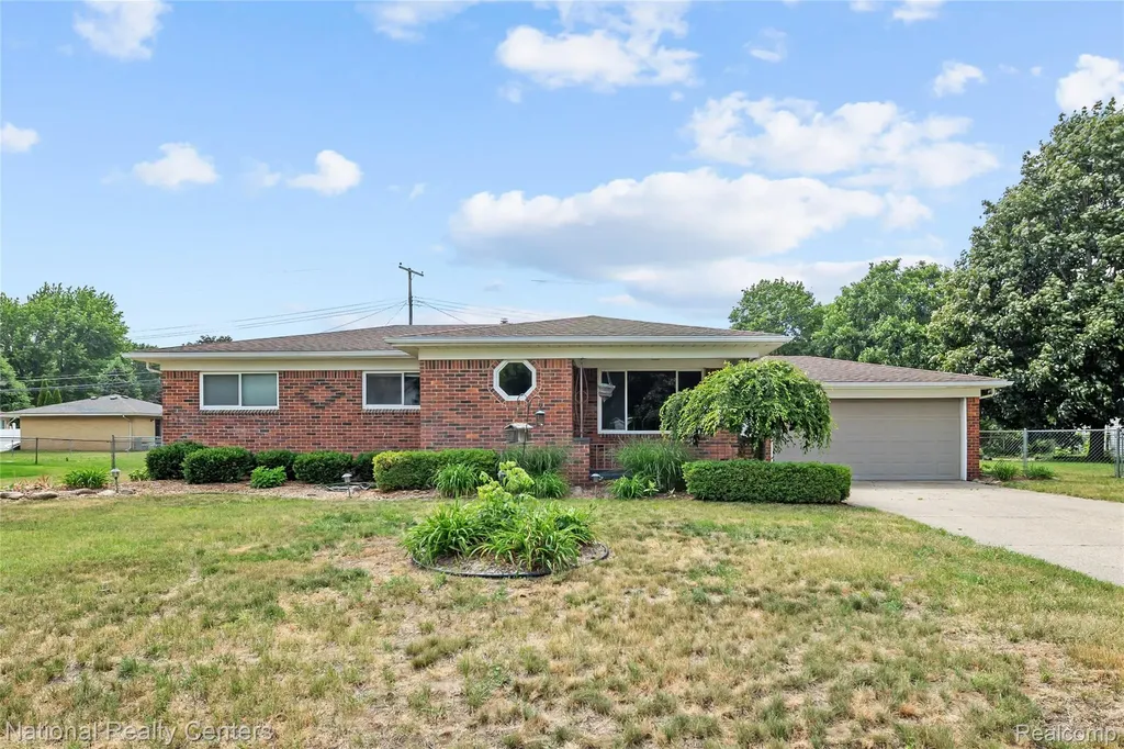 52655 Pappy Shelby Charter Township MI 48316