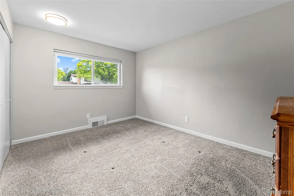 52655 Pappy Shelby Charter Township MI 48316