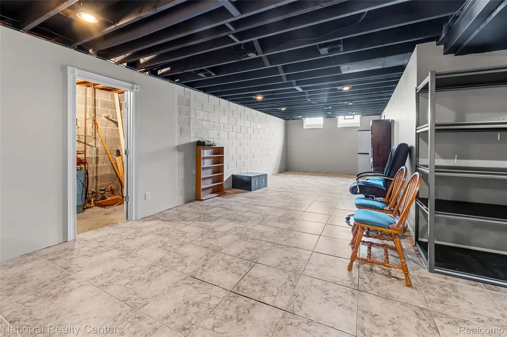 52655 Pappy Shelby Charter Township MI 48316