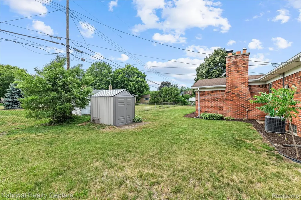 52655 Pappy Shelby Charter Township MI 48316