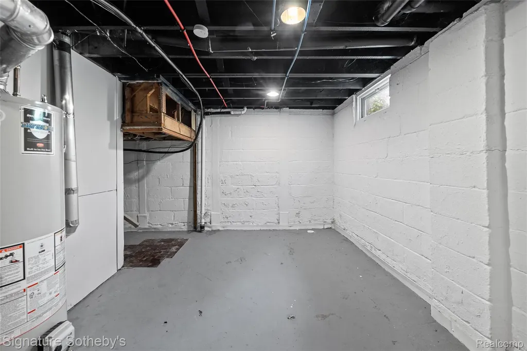674 E Webster Street Ferndale City MI 48220
