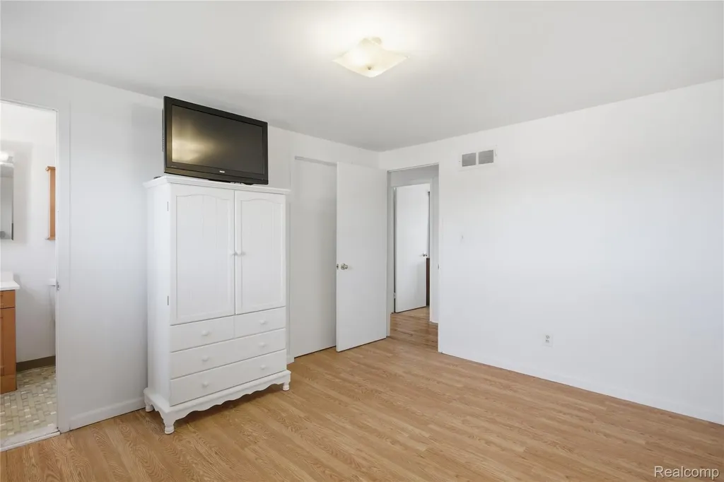4171 Rose Mary Drive Sterling Heights City MI 48310