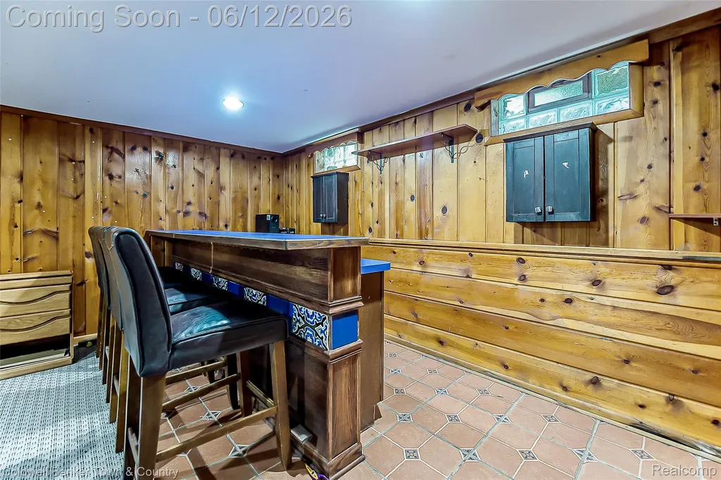 221 S Tompkins Street Howell City MI 48843