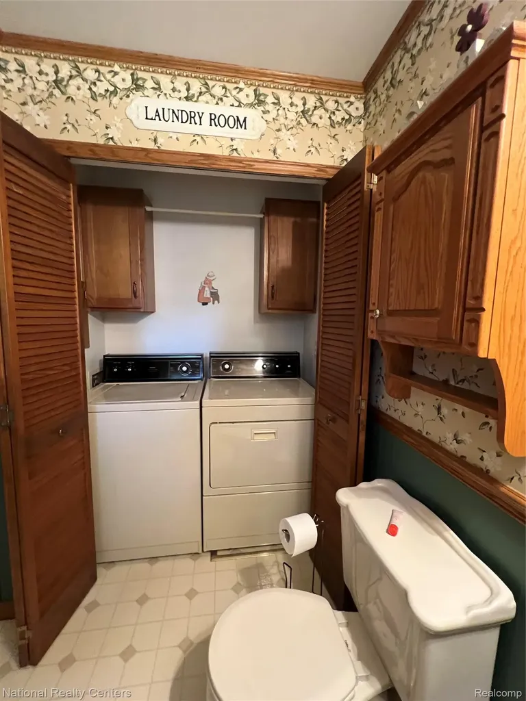 992 Alpine Drive Brighton City MI 48116