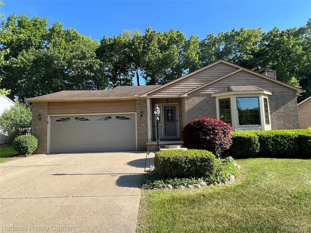 992 Alpine Drive Brighton City MI 48116