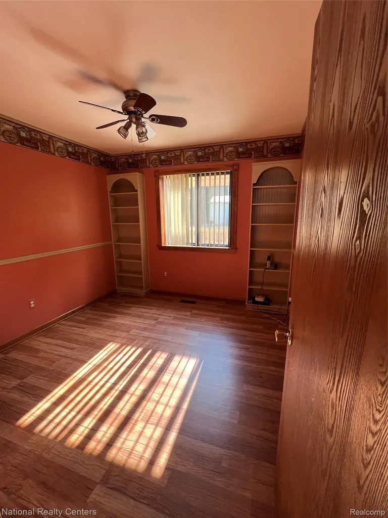 992 Alpine Drive Brighton City MI 48116