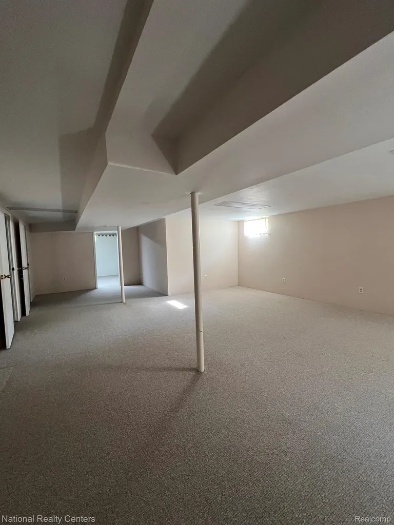 992 Alpine Drive Brighton City MI 48116