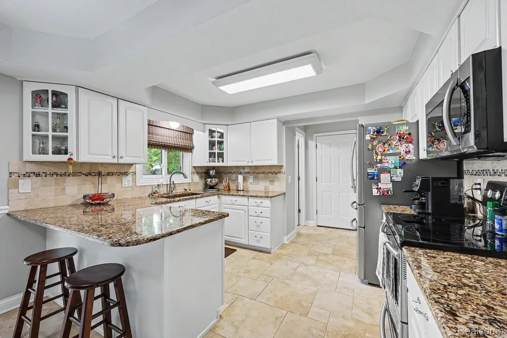 13555 Terry Drive Shelby Charter Township MI 48315