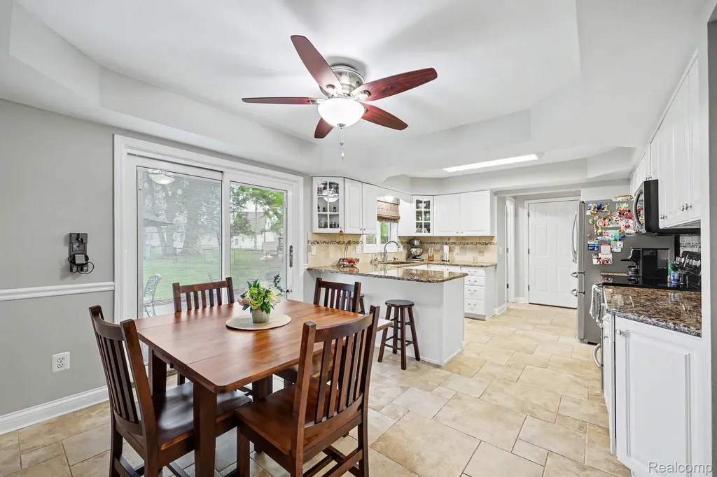 13555 Terry Drive Shelby Charter Township MI 48315