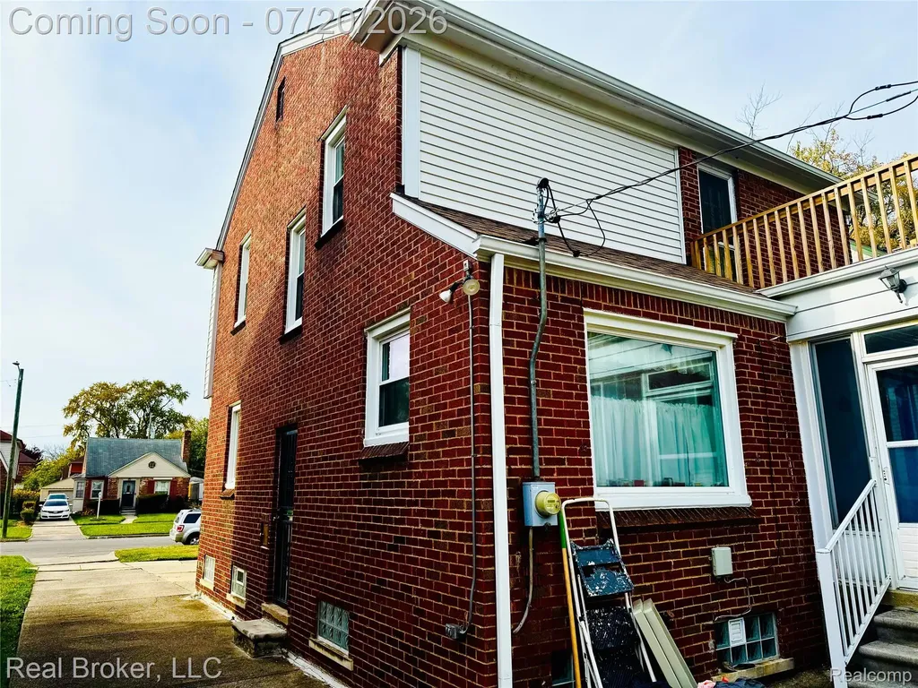15868 Whitcomb Street Detroit City MI 48227
