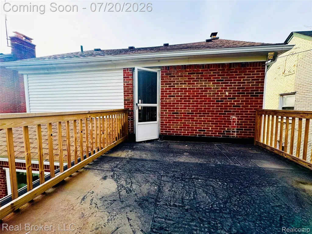 15868 Whitcomb Street Detroit City MI 48227