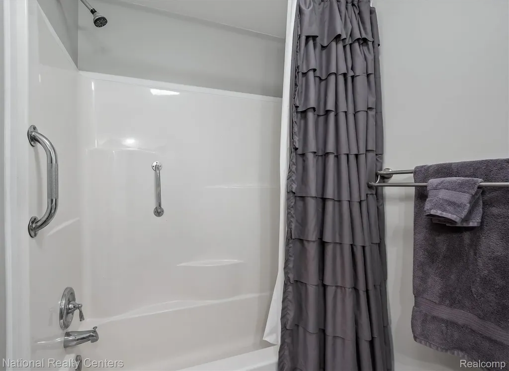 2942 S Baldwin Road Orion Charter Township MI 48360
