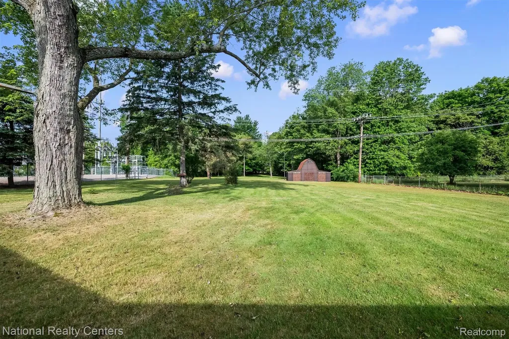 2942 S Baldwin Road Orion Charter Township MI 48360