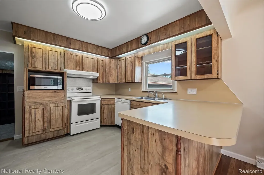 2942 S Baldwin Road Orion Charter Township MI 48360