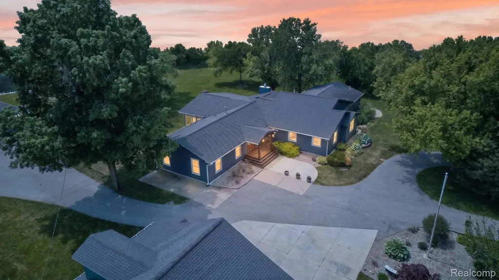 9353 Hill Road Gaines Township MI 48473