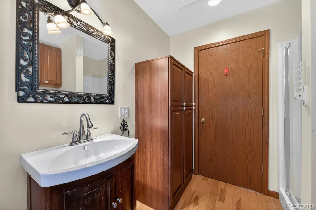 9353 Hill Road Gaines Township MI 48473