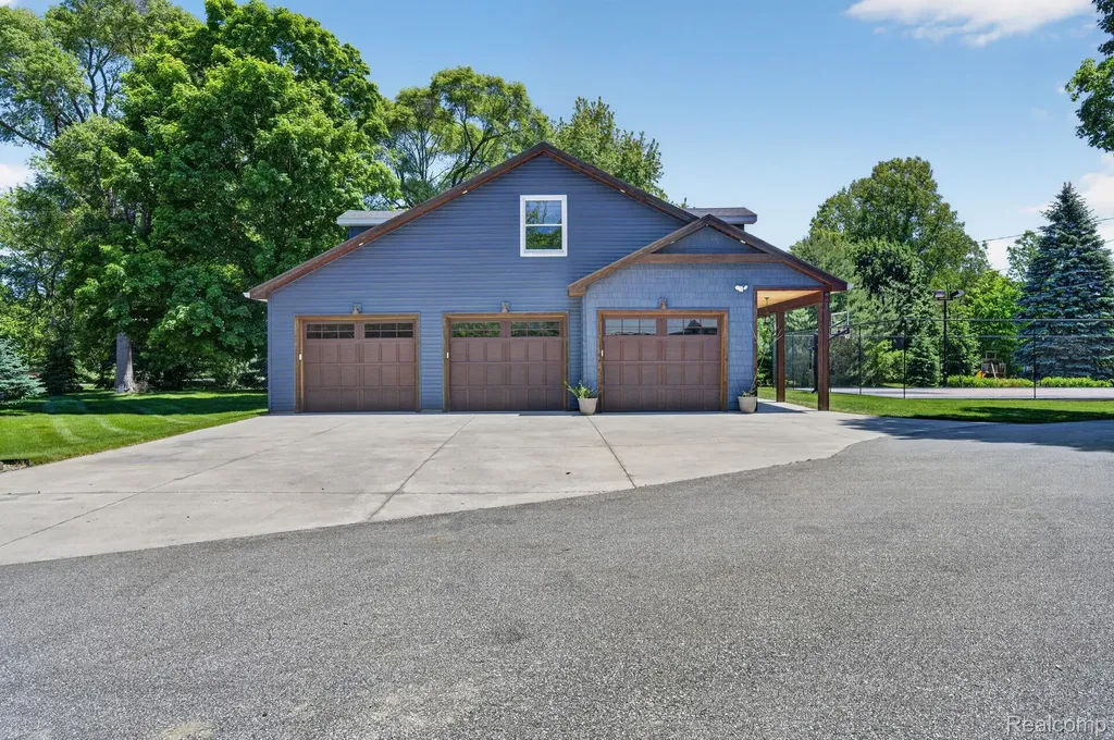 9353 Hill Road Gaines Township MI 48473