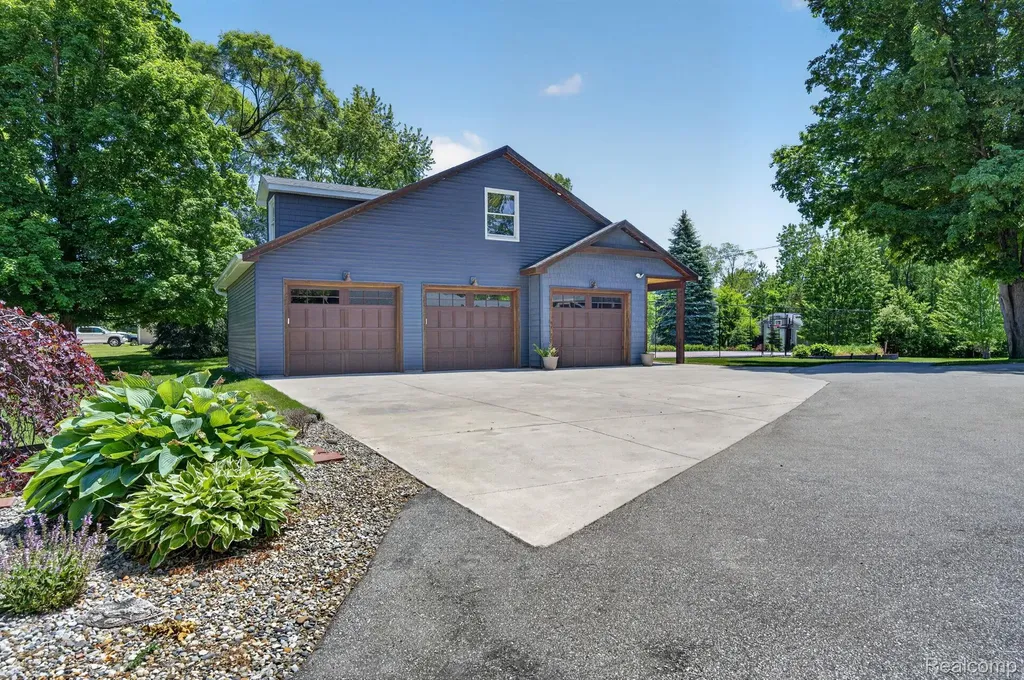 9353 Hill Road Gaines Township MI 48473