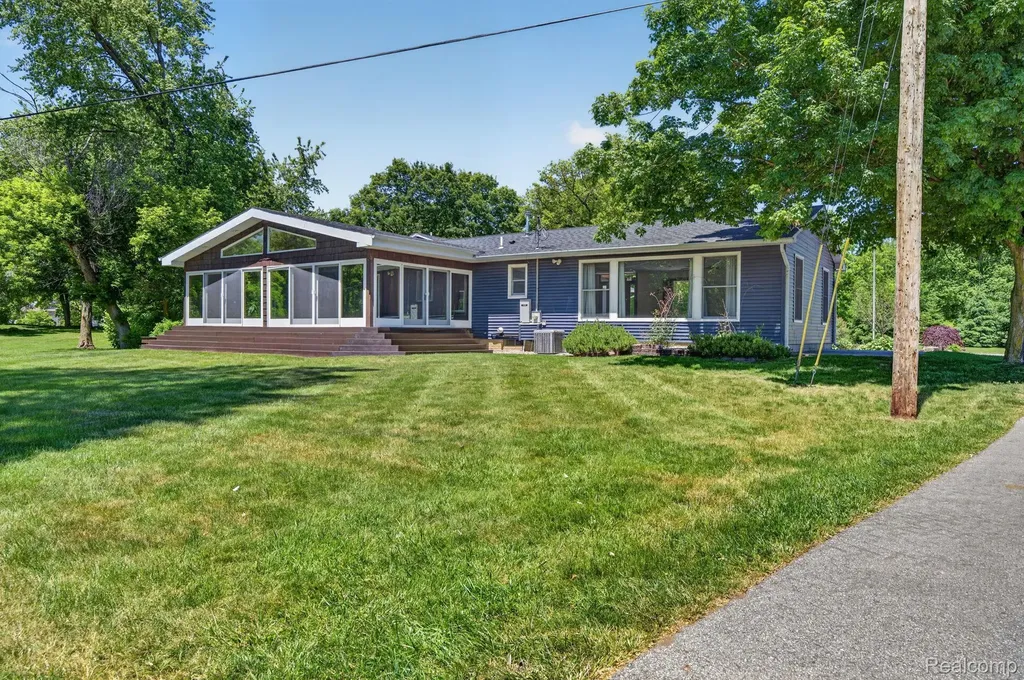 9353 Hill Road Gaines Township MI 48473