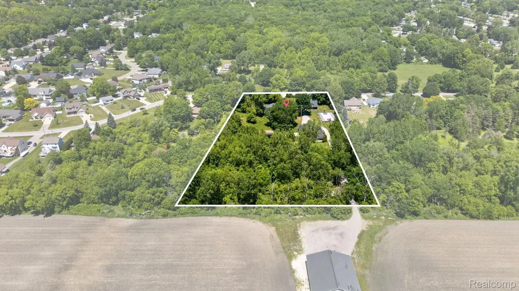 9353 Hill Road Gaines Township MI 48473