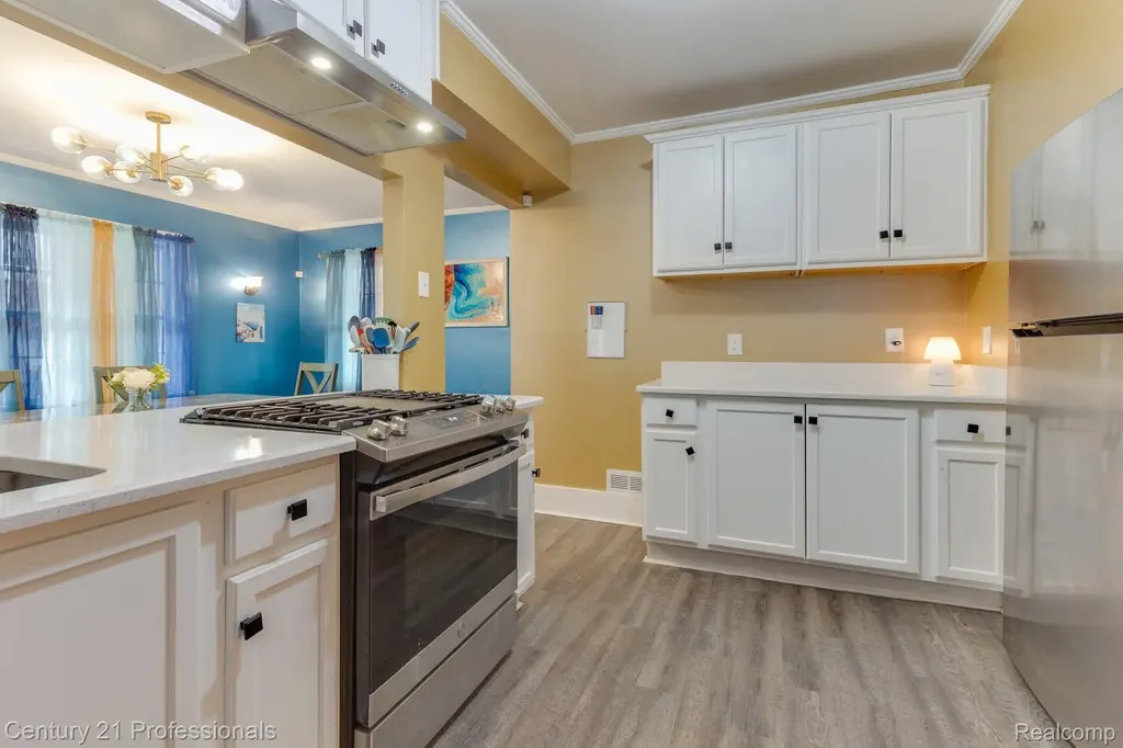 1500 W Saint Joseph Street Lansing City MI 48915