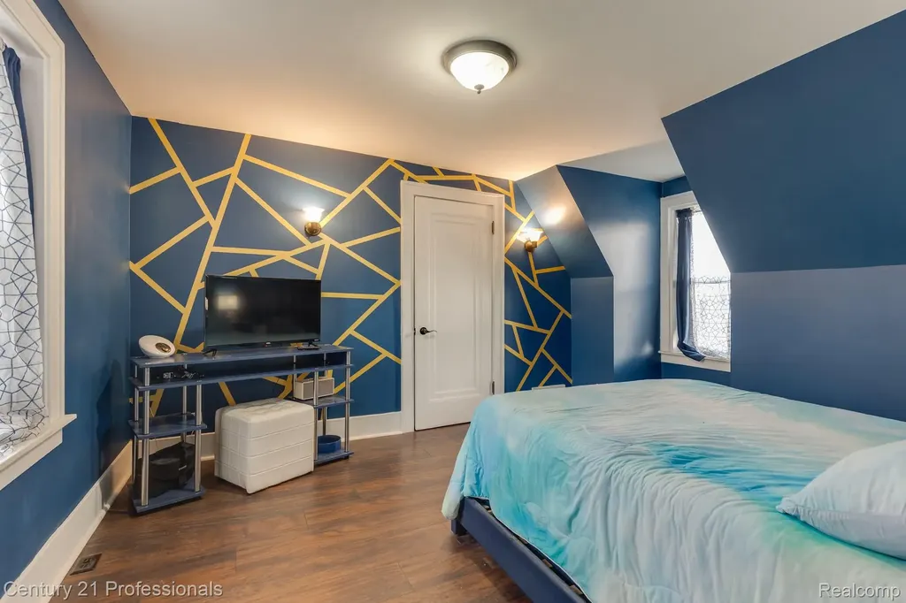 1500 W Saint Joseph Street Lansing City MI 48915
